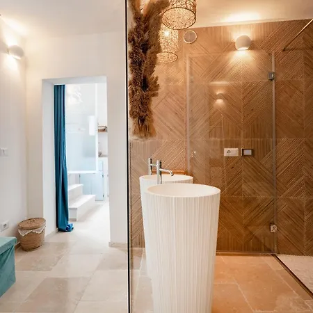 Apulia Charming - Casa Lonfo Sole 4*