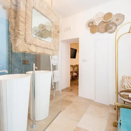 Apulia Charming - Casa Lonfo Sole 4*